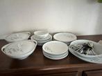 Te koopeen compleet servies incl bestek, Antiek en Kunst, Ophalen
