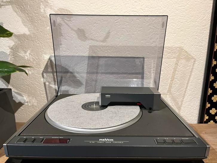 Revox B-790 quarts contolled,direct drive draaitafel., Audio, Tv en Foto, Platenspelers, Overige merken, Ophalen of Verzenden