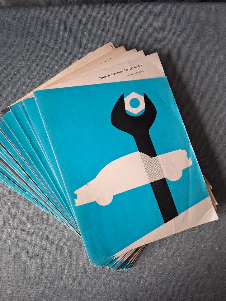 LOI Cursusbladen Praktische Autokennis, Boeken, Studieboeken en Cursussen, Gelezen, Niet van toepassing, Beta, Verzenden