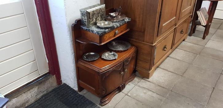 DESIGNMEUBELTJE SUPER MOOI JAREN 50, Antiek en Kunst, Antiek | Meubels | Kasten, Ophalen