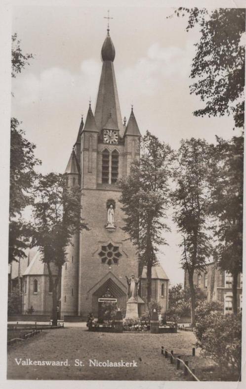 VALKENSWAARD - jaren 50 - Sint Nicolaaskerk -Architect Weber, Verzamelen, Ansichtkaarten | Nederland, Gelopen, Noord-Brabant, 1940 tot 1960