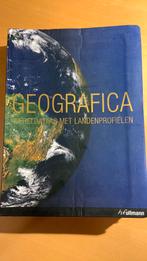 Geografica - wereldatlas met landprofielen - H.F. Ullmann, Boeken, Ophalen of Verzenden, Landkaart