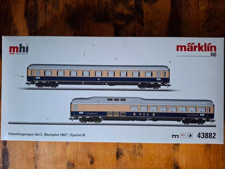 Marklin rijtuigset 43881+43882, Hobby en Vrije tijd, Modeltreinen | H0, Wisselstroom, Märklin, Ophalen of Verzenden