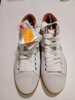 1 paar nieuwe kangaroos schoenen maat 42, Ophalen, Wit, Nieuw, Sneakers of Gympen