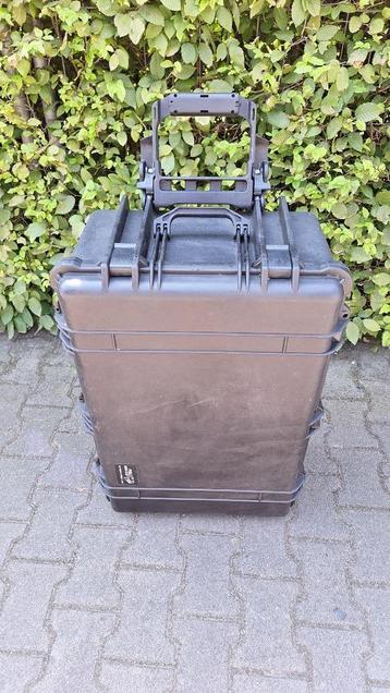 Peli 1610 Case Flightcase Hardcase Rolkoffer Trolleykoffer beschikbaar voor biedingen