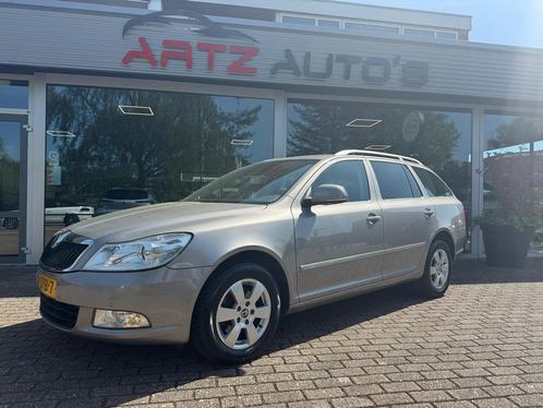 Skoda Octavia Combi 1.2 TSI Elegance Automaat l Xenon, Auto's, Skoda, Bedrijf, Te koop, Octavia, ABS, Airbags, Airconditioning