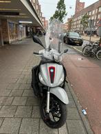 Piaggio Medley 125cc a1 nieuwstaat, Fietsen en Brommers, Scooters | Piaggio, Ophalen, Overige modellen, 125 cc, Zo goed als nieuw
