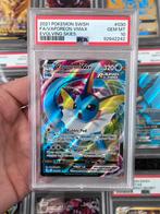 Pokémon PSA 10 Vaporeon Vmax #SWSH30 Evolving Skies, Hobby en Vrije tijd, Verzamelkaartspellen | Pokémon, Ophalen of Verzenden