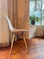 4x in de stijl van Vitra Eames eetkamerstoelen - Wit/Hout, Huis en Inrichting, Kunststof, Wit, Ophalen of Verzenden, Zo goed als nieuw