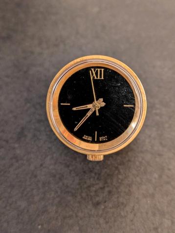 Klein Opwind Tafelklokje beschikbaar voor biedingen
