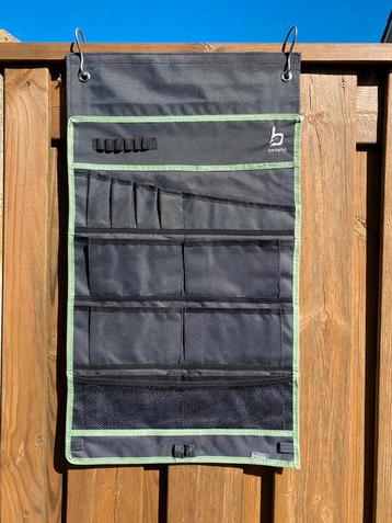 Tent organizer beschikbaar voor biedingen