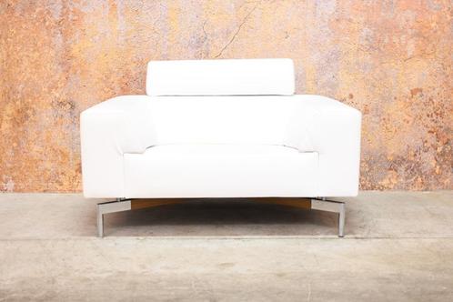 ZGANieuw witte leren Leolux Howlo design loveseat, Huis en Inrichting, Fauteuils, Zo goed als nieuw, Hout, Leer, Metaal, 125 cm of meer