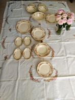 Victoria Johnson Bros servies en kleed, Antiek en Kunst, Antiek | Servies los, Ophalen