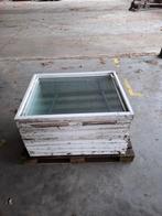 9 Gebruikte kantelraampjes met dubbelglas € 50 Per stuk, Gebruikt, Ophalen of Verzenden, 60 tot 100 cm, Rechthoekig