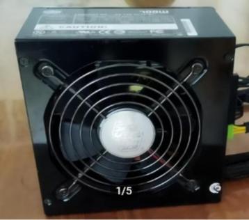 CoolerMaster, 700W PC voeding beschikbaar voor biedingen