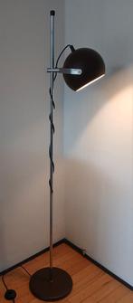 Vintage, jaren 70 vloerlamp / bollamp, donker bruin, Huis en Inrichting, Lampen | Vloerlampen, Ophalen, Gebruikt, 100 tot 150 cm