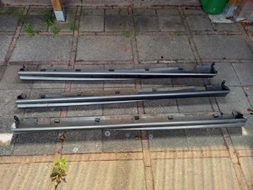 MG ZR mk1 zijskirts beschikbaar voor biedingen