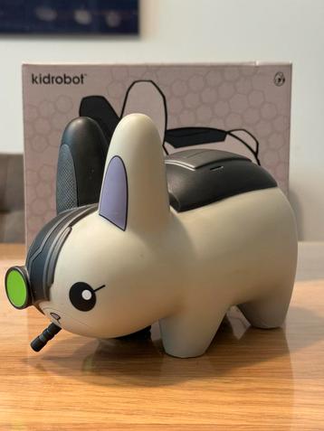 Kidrobot 7 inch Cyborg Labbit by Kozik beeld figuur poppetje beschikbaar voor biedingen