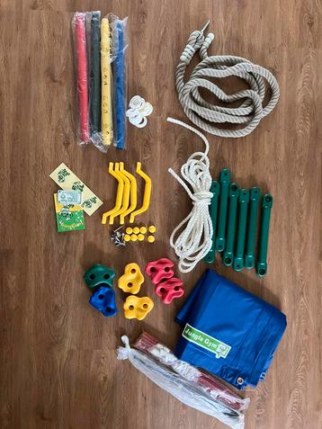 Jungle gym onderdelen - klimtouw / handgrepen / klimstenen beschikbaar voor biedingen