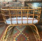 Vintage rotan wieg, Kinderen en Baby's, Babywiegjes en Ledikanten, Ophalen, Gebruikt, Wieg