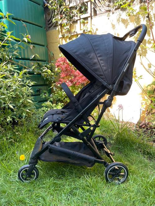Buggy Deryan - zwart, lichtgewicht, Kinderen en Baby's, Buggy's, Zo goed als nieuw, Overige merken, Verstelbare rugleuning, Ophalen of Verzenden