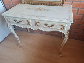 Sidetable barok beschikbaar voor biedingen