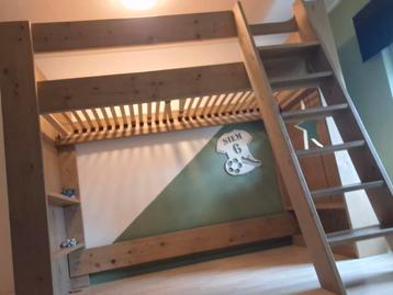 Hoogslaper steigerhout  beschikbaar voor biedingen