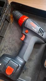 Skil boormachine met accu en lader in doos, Ophalen of Verzenden, Zo goed als nieuw, Boormachine