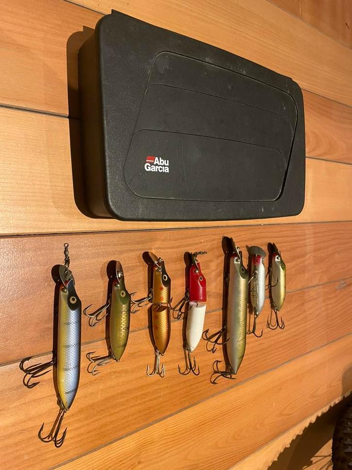 Abu Hi Lo colctie vintage 7stuks in Abu coletors box, Watersport en Boten, Hengelsport | Algemeen, Gebruikt, Kunstaas, Ophalen of Verzenden