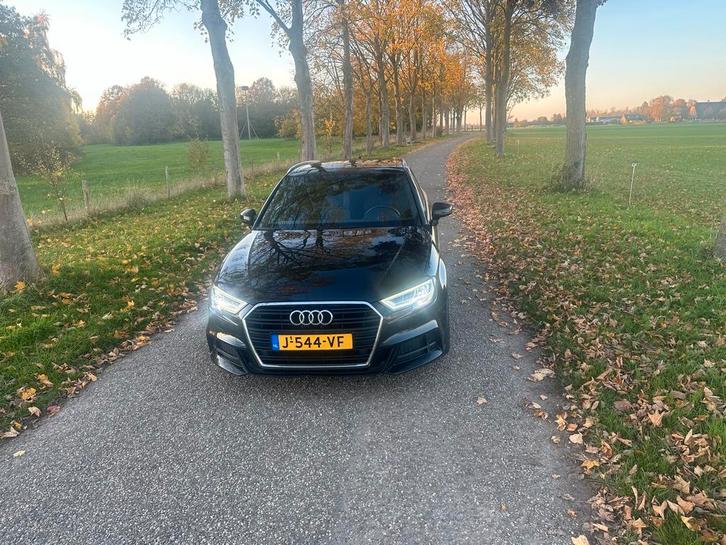 Audi A3 1.4 TFSI Zwart Automaat – S-Line 3x - Pano - Keyless, Auto's, Audi, A3, Adaptieve lichten, Adaptive Cruise Control, Airbags