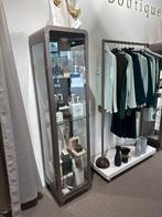 Luxe Winkelinterieur Compleet - Kasten, Meubels, Balie, Ophalen
