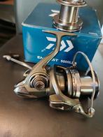 Daiwa Emcast 5000DLA, Ophalen of Verzenden, Zo goed als nieuw, Molen