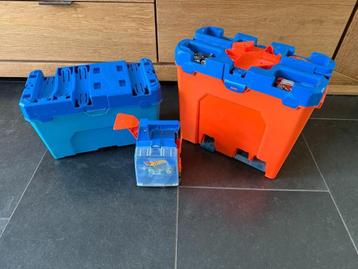 Hot wheels track builder (meerdere sets) beschikbaar voor biedingen