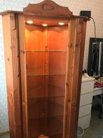 Grenen hoekkast, met glazen platen (geslepen) en lichtspotje, Ophalen, 50 tot 100 cm, Zo goed als nieuw, 150 tot 200 cm