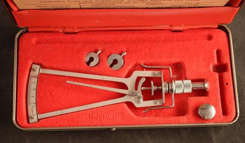 Vintage Schioetz Tonometer in cassette, Antiek en Kunst, Antiek | Gereedschap en Instrumenten, Verzenden