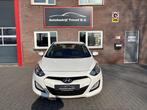 Hyundai I30 1.4 - AIRCO - PARKEERSENSOREN - LICHTMETALEN VEL, Voorwielaandrijving, 1160 kg, Gebruikt, Zwart