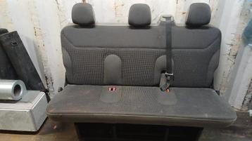 Opel Vivaro | 2012 | 3-zits achterbank | Gebruikt | €100 | beschikbaar voor biedingen
