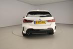 BMW 1 Serie 5-deurs 118i | M-Sportpakket | LED | Leder | Nav, 65 €/maand, Gebruikt, Met garantie (alle), Wit