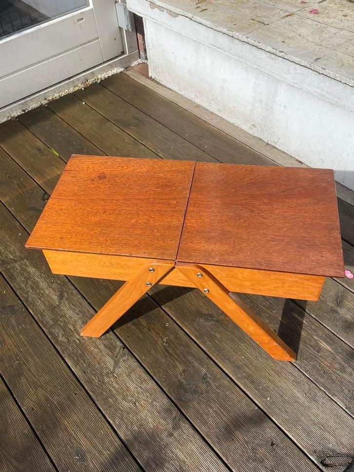 Vintage naaikastje/doos, Antiek en Kunst, Antiek | Meubels | Tafels, Ophalen