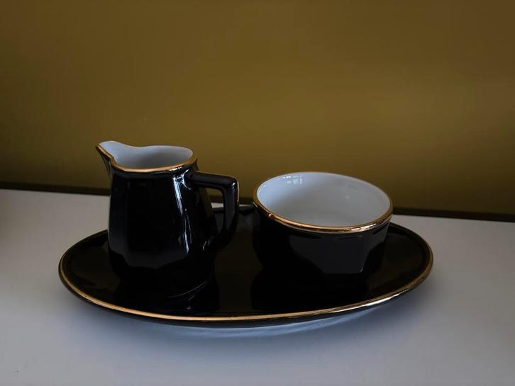 Apilco France Zwart Melk en Suiker Set melk-en suikerset., Huis en Inrichting, Keuken | Servies, Gebruikt, Overige typen, Effen