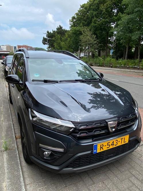 Dacia Jogger 1.0 TCe 100pk Bi-fuel GPF 5pl 2022 Grijs, Auto's, Dacia, Particulier, Jogger, ABS, Achteruitrijcamera, Airbags, Airconditioning