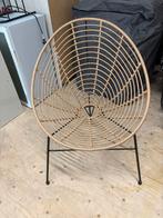 Rotan stoel met metalen poten (goede kwaliteit), Ophalen, Bruin, Zo goed als nieuw, Metaal