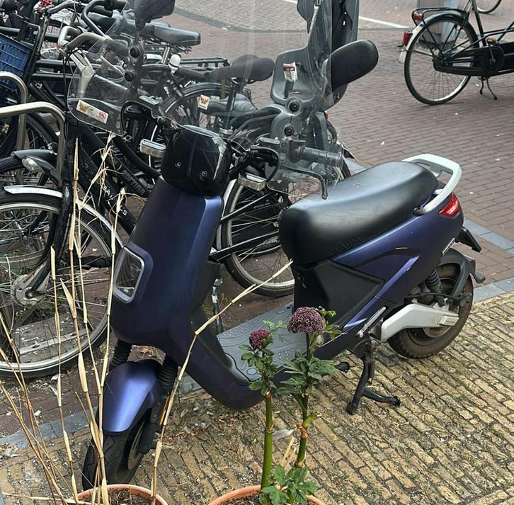 Iva E_go s4, Fietsen en Brommers, Snorfietsen en Snorscooters, Zo goed als nieuw, Overige merken, Elektrisch, Ophalen of Verzenden