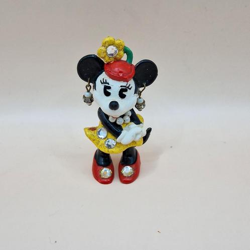 Minnie Mouse broche pin Didney Bully 1984, Verzamelen, Disney, Gebruikt, Beeldje of Figuurtje, Mickey Mouse, Verzenden