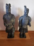 2 beelden terracotta leger, Ophalen, Zo goed als nieuw, Mens