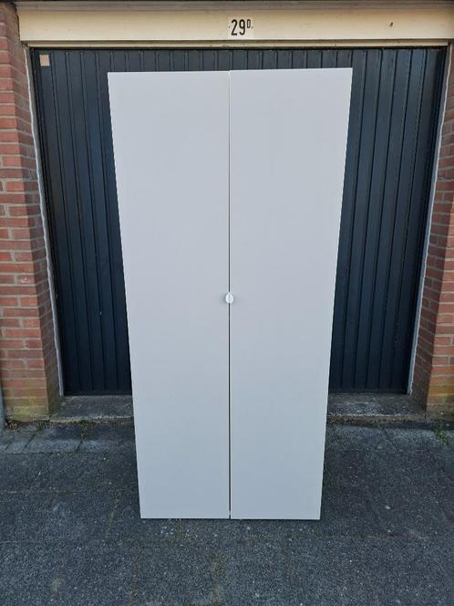 1 mooie ruime IKEA kledingkast/hangkast, Huis en Inrichting, Kasten | Kledingkasten, Gebruikt, 150 tot 200 cm, 50 tot 100 cm, 25 tot 50 cm