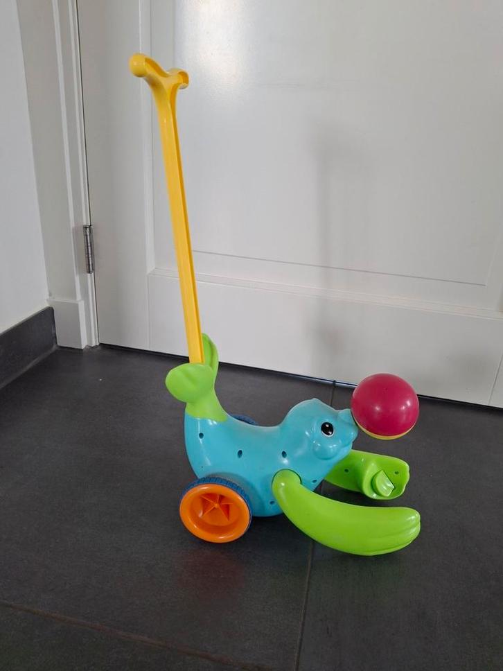 TOMY loop En show zeehond. Brengt bal naar neus en draait i, Kinderen en Baby's, Speelgoed | Overig, Gebruikt, Jongen of Meisje