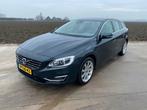 Volvo V60 D6 215pk Plug-in Hybrid 2014 Grijs, Auto's, Volvo, Automaat, 1849 kg, 1800 kg, Zwart