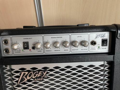 Gitaarversterker 30 watt, Muziek en Instrumenten, Versterkers | Bas en Gitaar, Zo goed als nieuw, Minder dan 50 watt, Ophalen of Verzenden