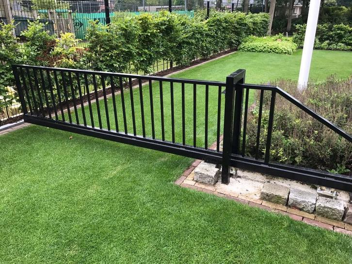 Gladde Schuifpoort - Vrijdragend & Elektrisch Optie, Tuin en Terras, Tuinhekken en Hekwerk, Nieuw, Overige typen, IJzer, Met poort
